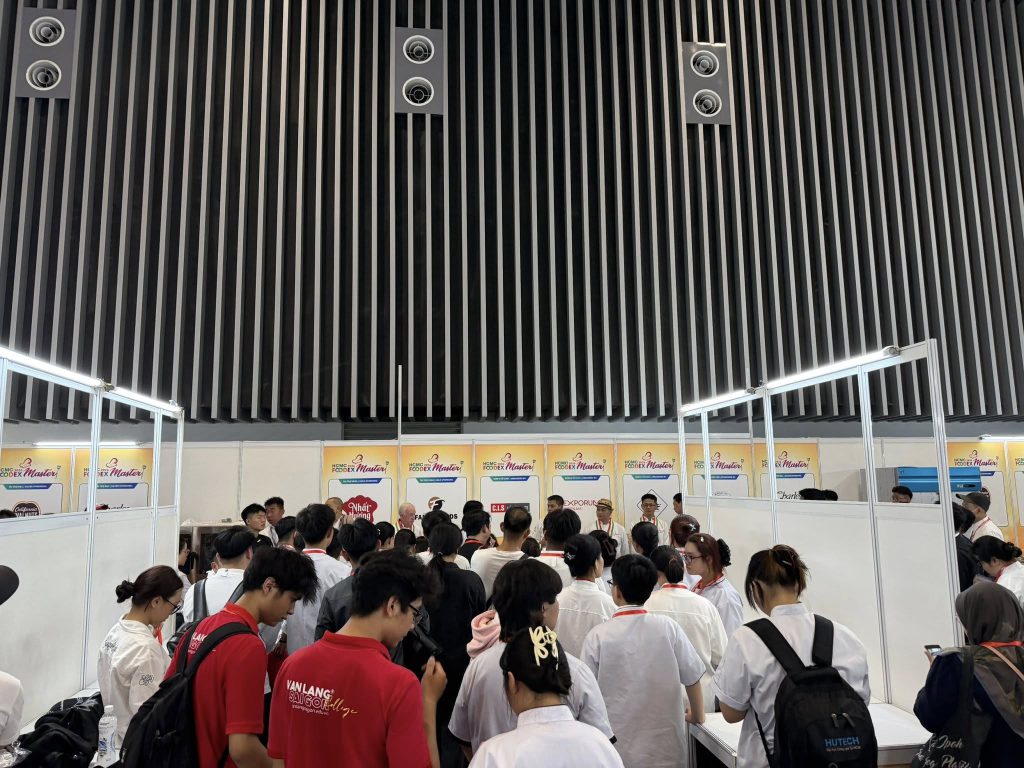 ĐƯỜNG ĐUA VỊ GIÁC RỰC LỬA: MASTERCHEF OF FOODEX CHÍNH THỨC “KHAI HỎA”!