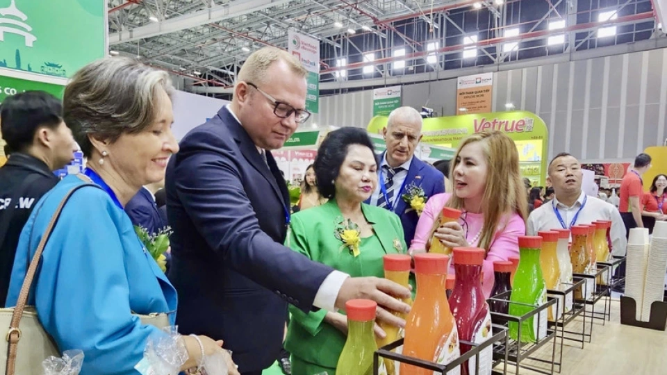 HCMC FOODEX 2026 CHÍNH THỨC KHAI MẠC: “ĐẠI TIỆC” VỊ GIÁC VÀ CƠ HỘI GIAO THƯƠNG BÙNG NỔ!